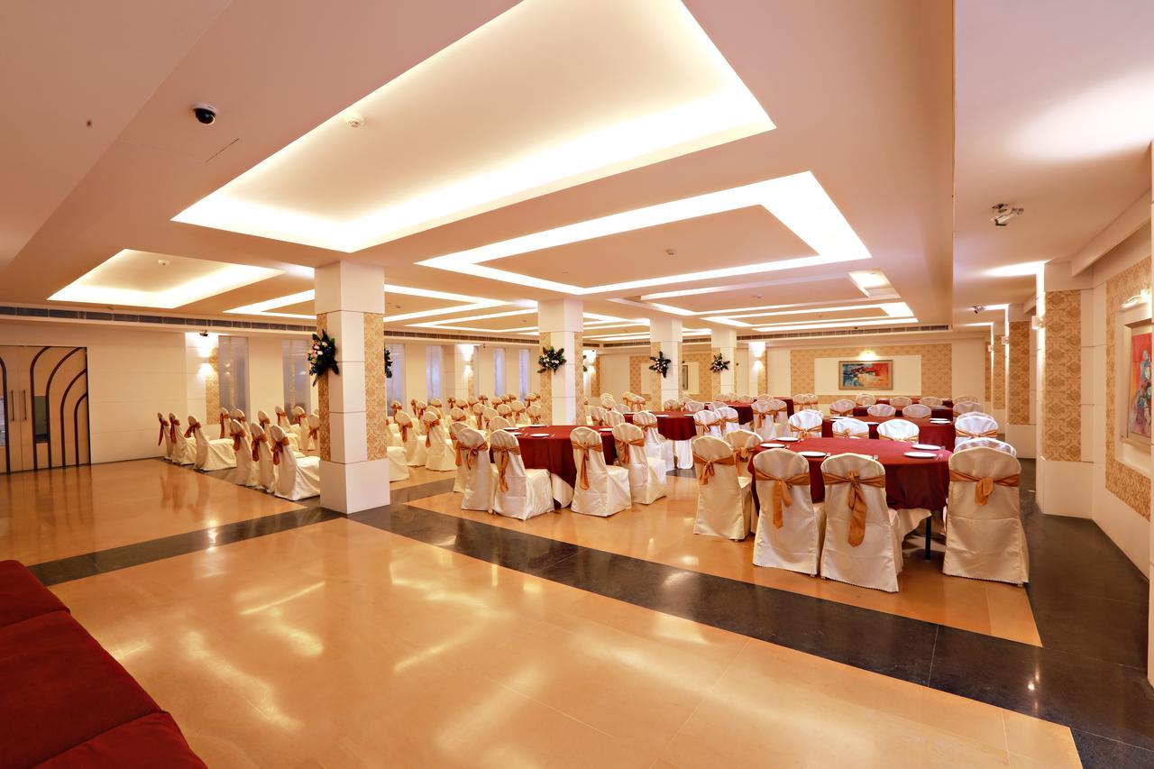 Hotel Patliputra Continental Patna  Kültér fotó