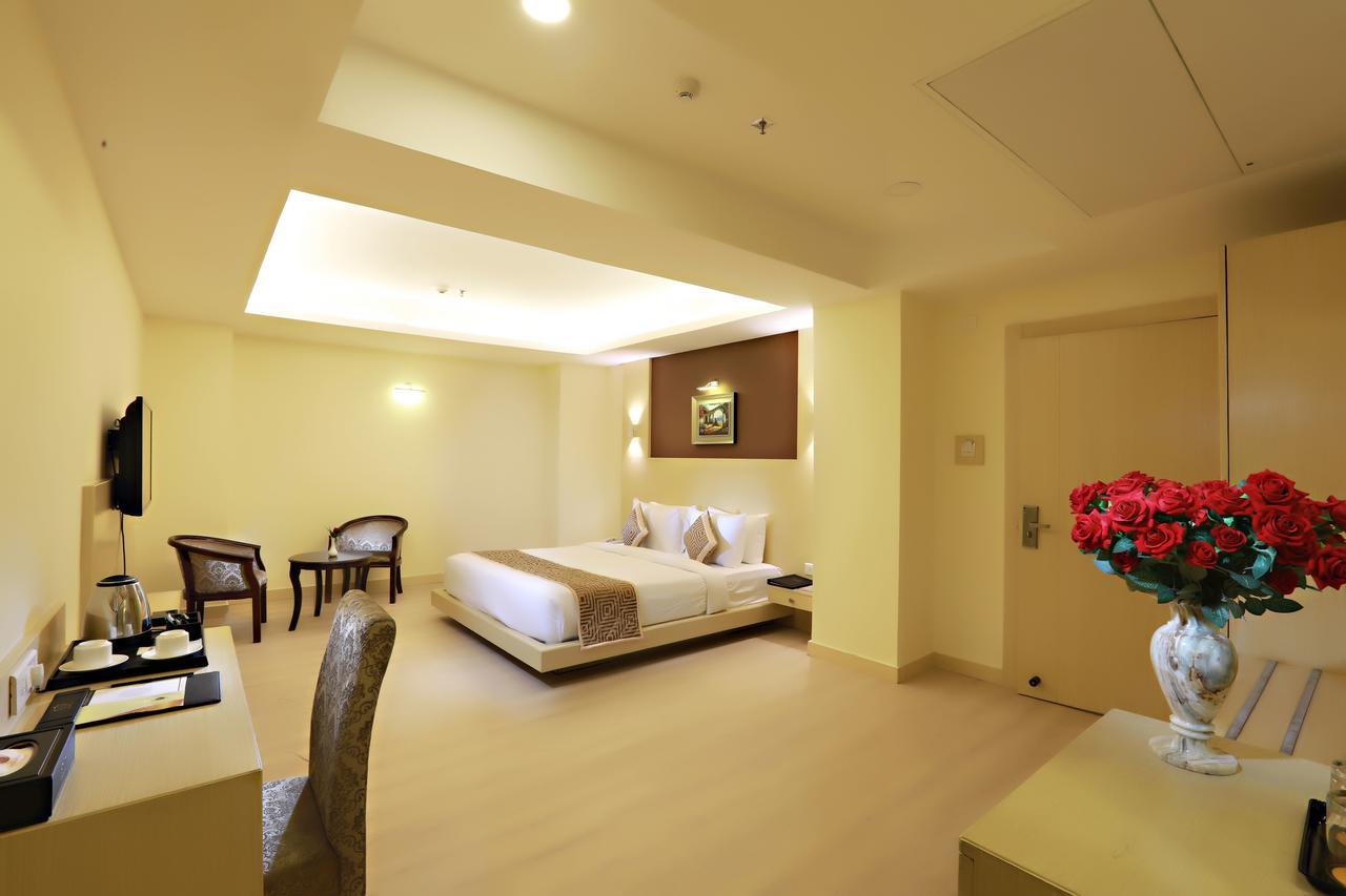 Hotel Patliputra Continental Patna  Kültér fotó