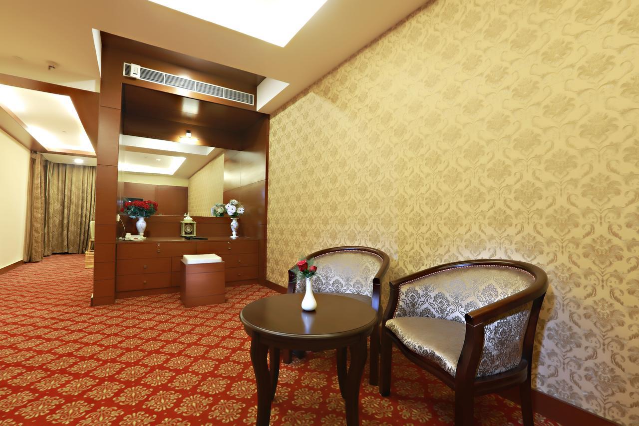 Hotel Patliputra Continental Patna  Kültér fotó