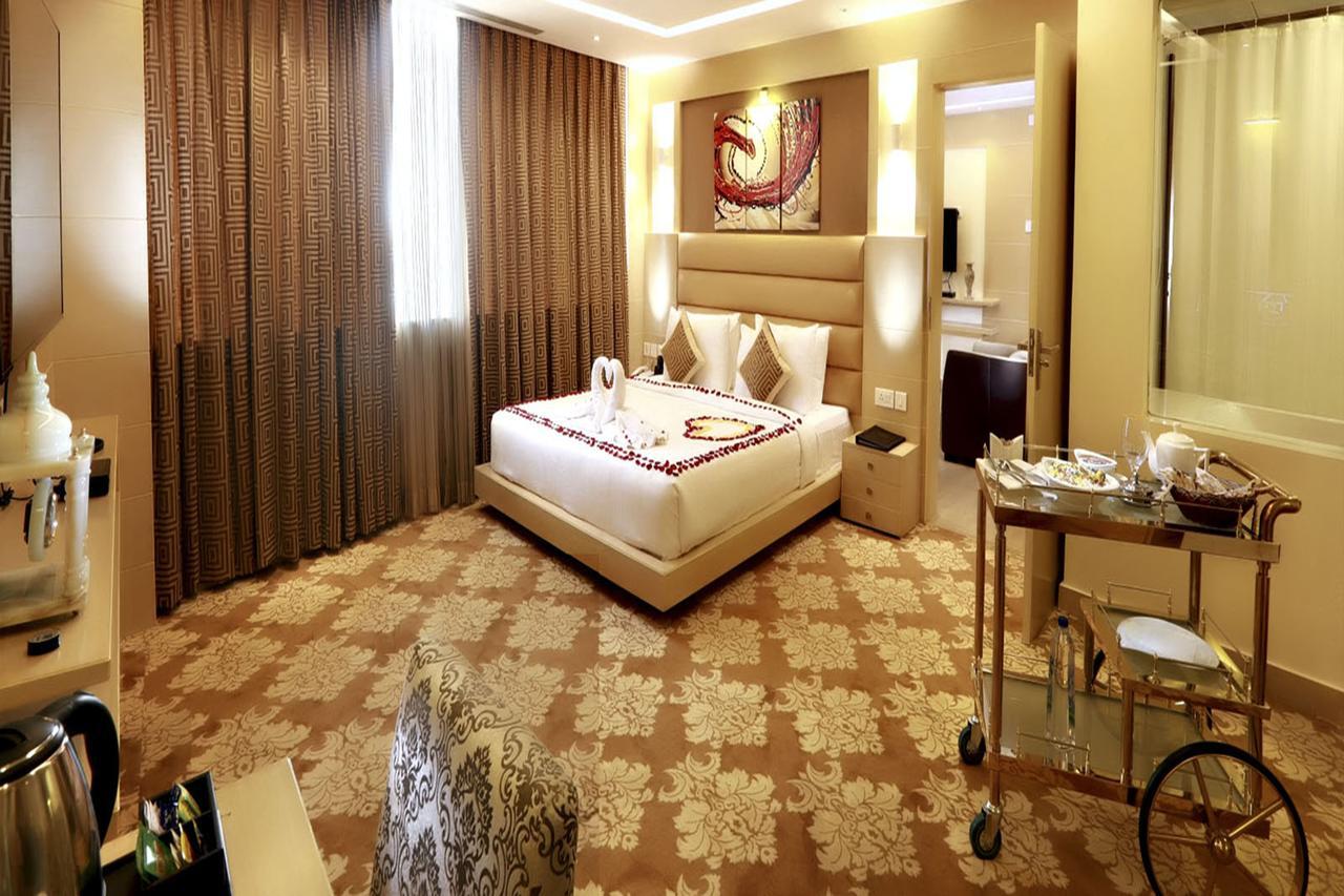 Hotel Patliputra Continental Patna  Kültér fotó